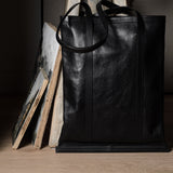 Poet Leather Tote Bag . Coal