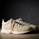 R1 Sneaker . Sand Suede
