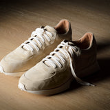 R1 Sneaker . Sand Suede