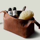 Belted Dopp Kit . Classic